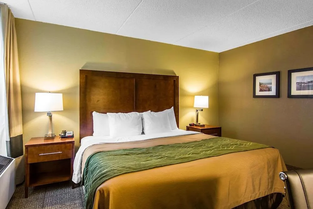 Red Roof Inn & Suites Newport News Motel