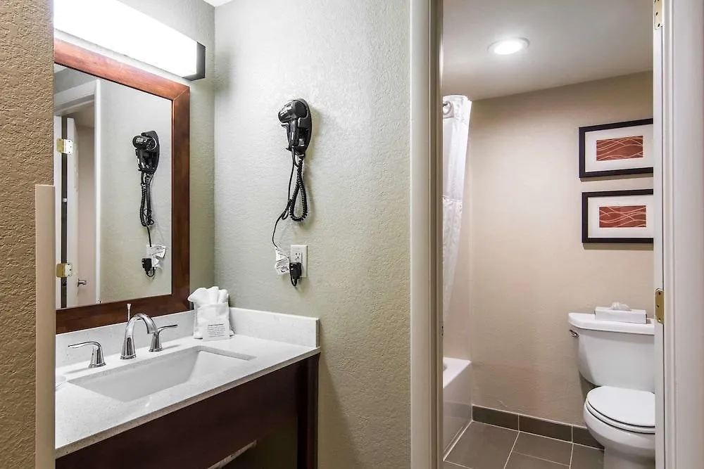 *** Motel Red Roof Inn & Suites Newport News États-Unis