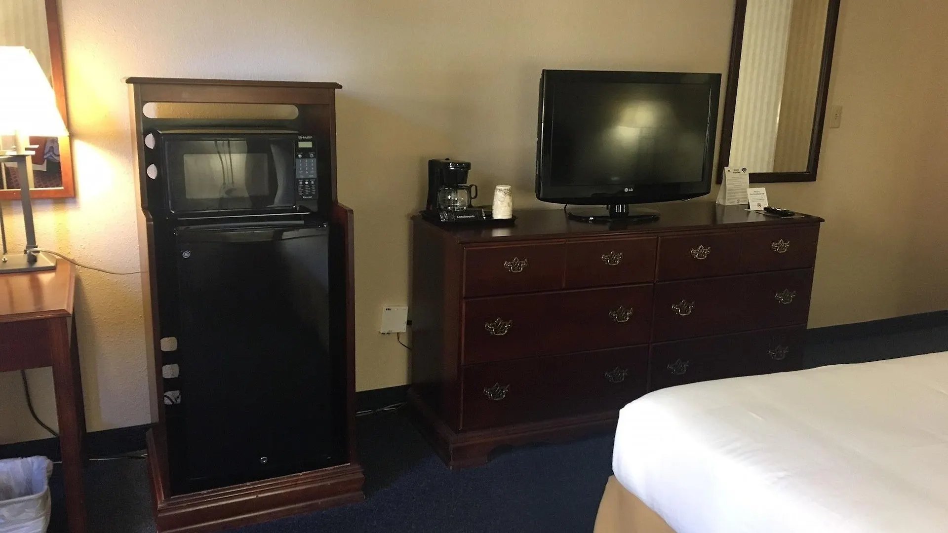 Motel Mulberry Inn&Plaza Newport News