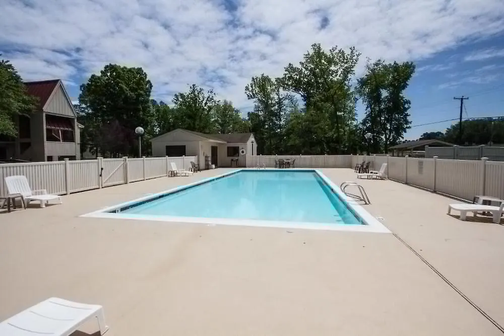 Mulberry Inn&Plaza Newport News