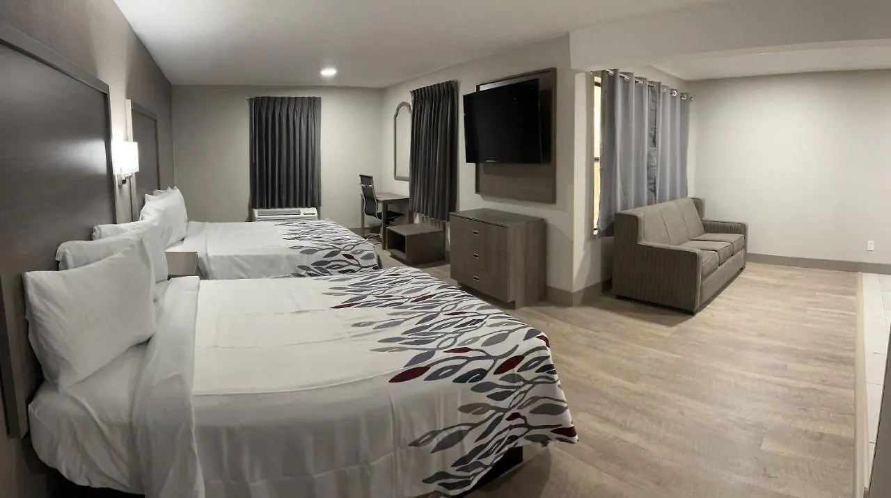 Red Roof Inn & Suites Newport News